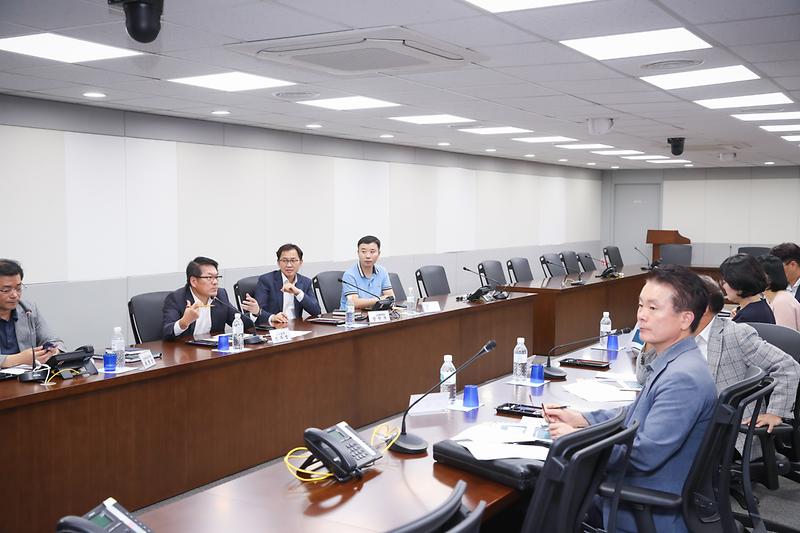 Young-6872.jpg 이미지