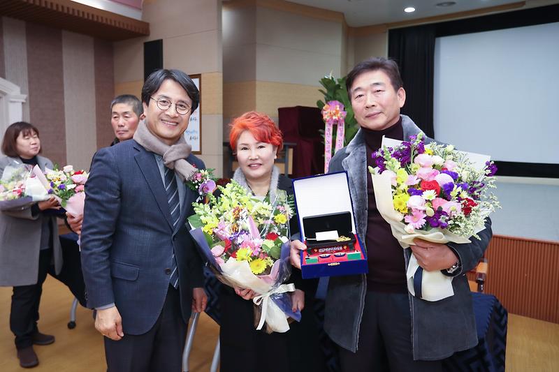 Young-6877.jpg 이미지