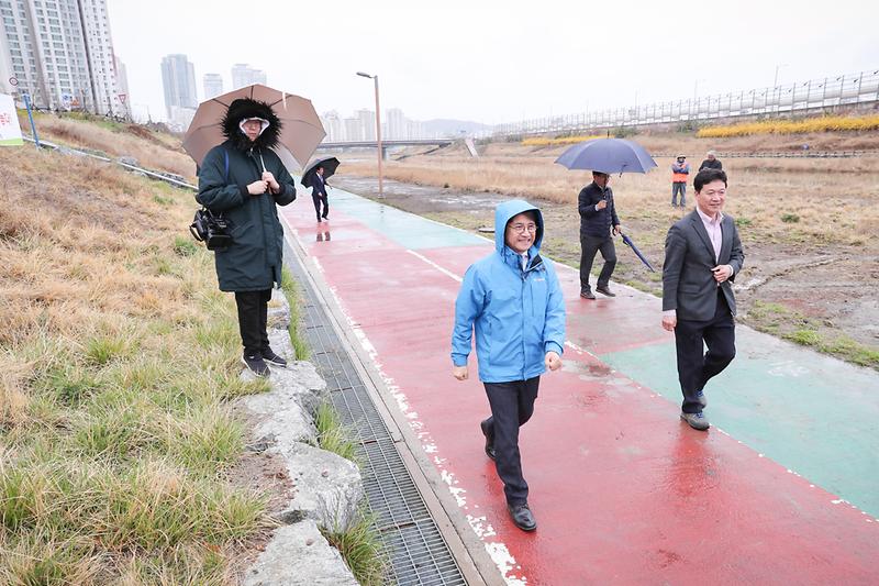 Young-6883.jpg 이미지