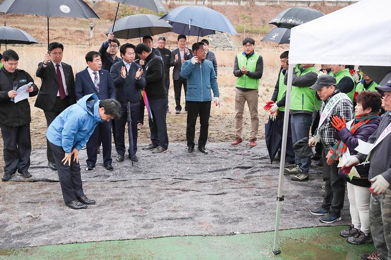 Young-6925.jpg 이미지