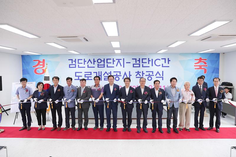 Young-7103.jpg 이미지