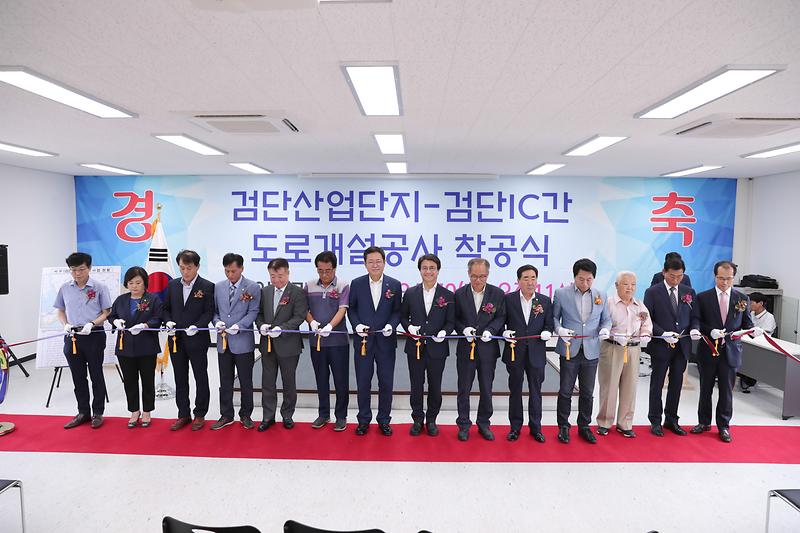 Young-7129.jpg 이미지