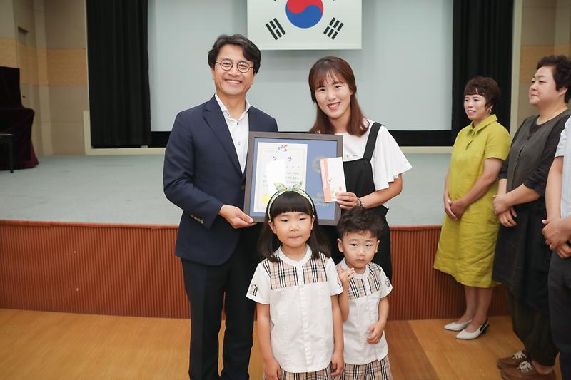 Young-7147.jpg 이미지