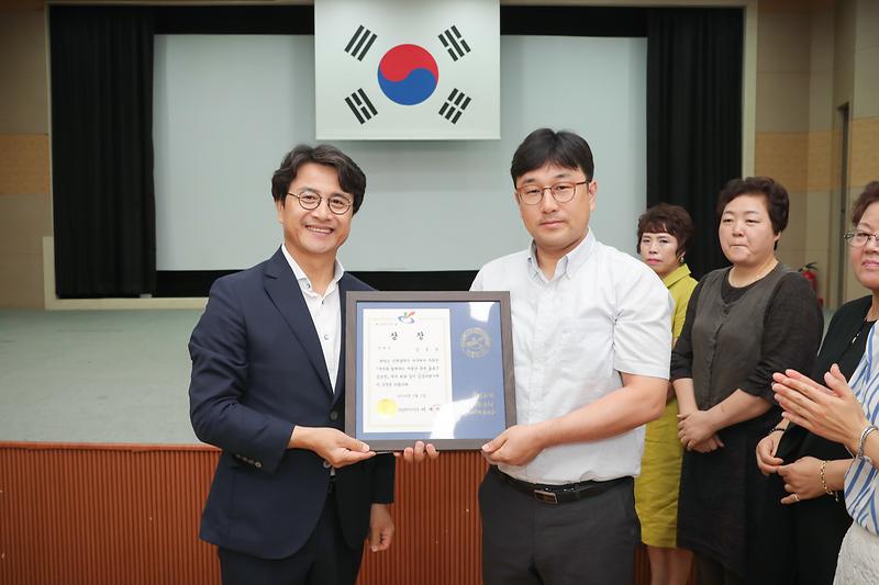 Young-7156.jpg 이미지