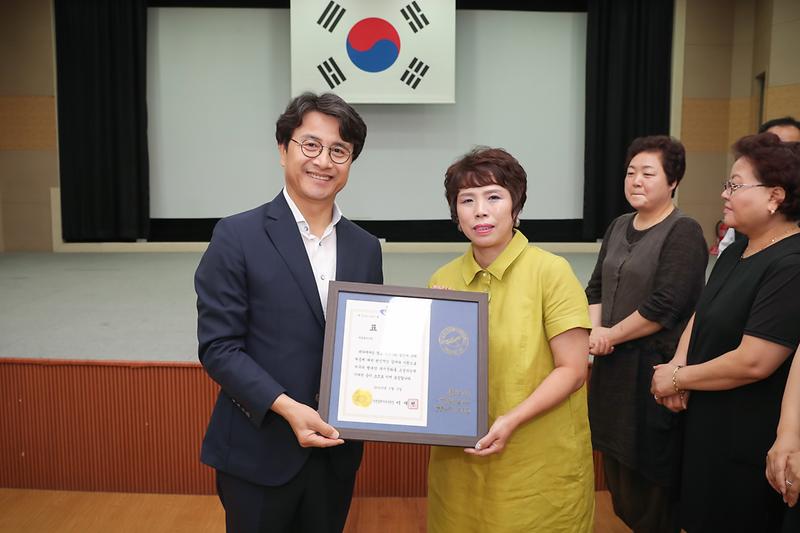 Young-7196.jpg 이미지