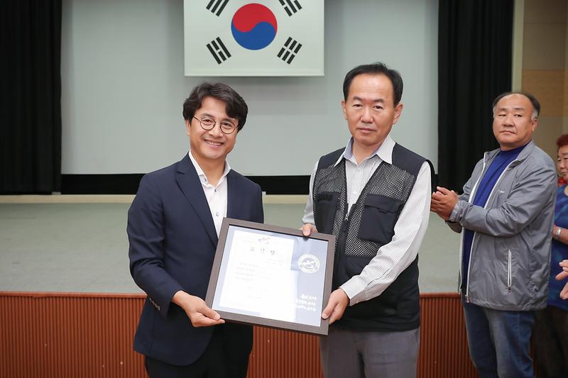 Young-7262.jpg 이미지