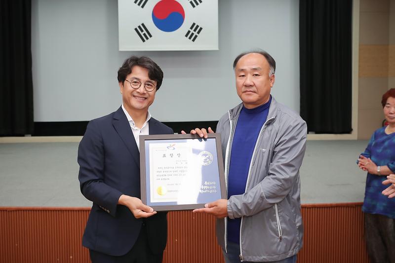 Young-7274.jpg 이미지