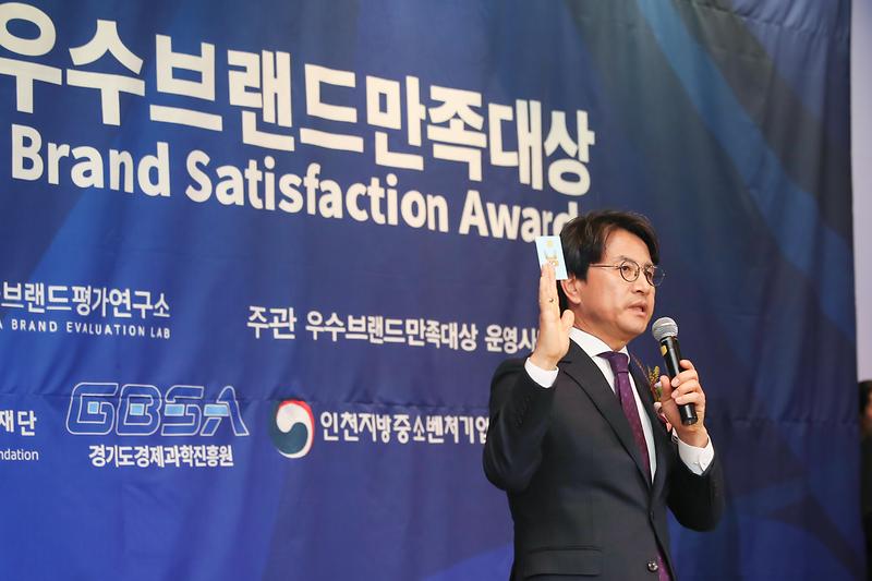 Young-7305.jpg 이미지