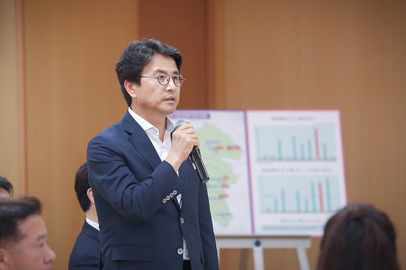 Young-7331.jpg 이미지