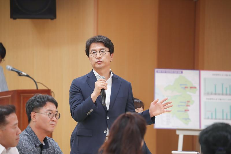 Young-7353.jpg 이미지