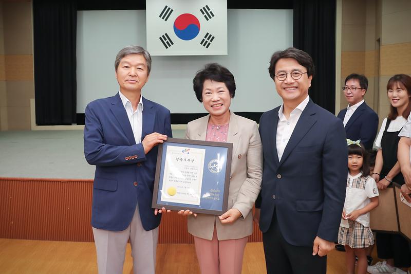 Young-7384.jpg 이미지