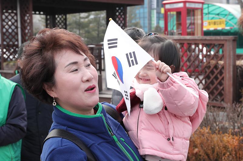 Young-7679.jpg 이미지