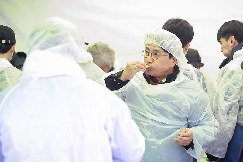 Young-7730.jpg 이미지