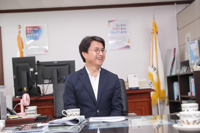 Young-7738.jpg 이미지