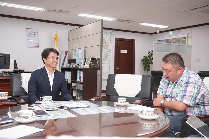 Young-7766.jpg 이미지