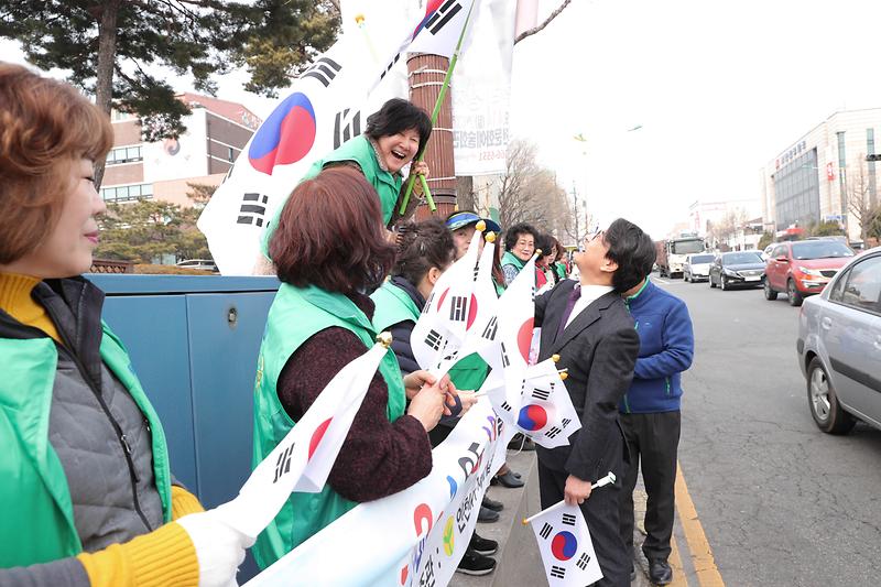 Young-7768.jpg 이미지