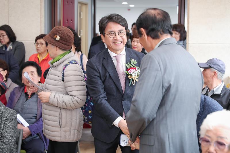 Young-7771.jpg 이미지