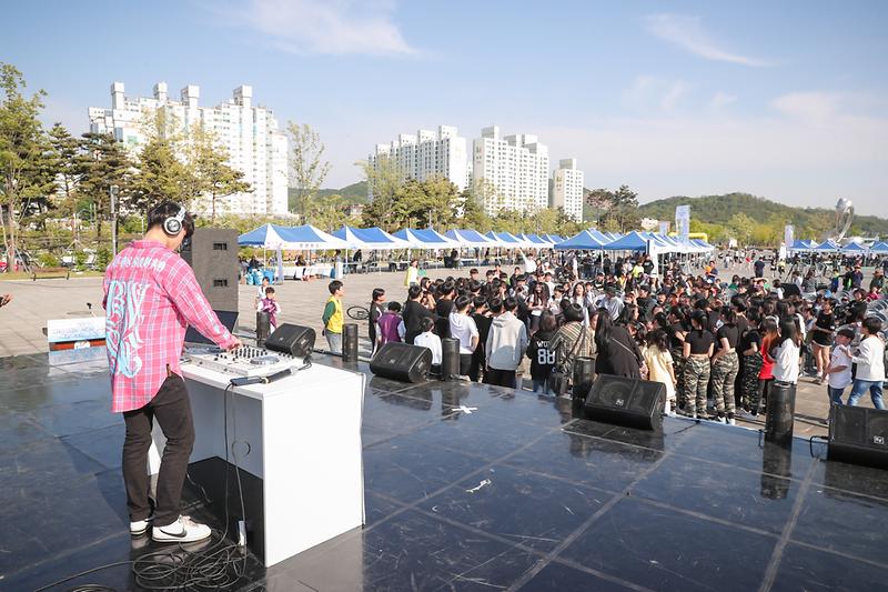 Young-7879.jpg 이미지