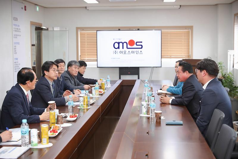 Young-7968.jpg 이미지