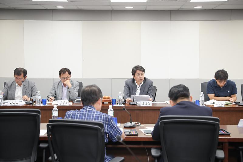 Young-7985.jpg 이미지