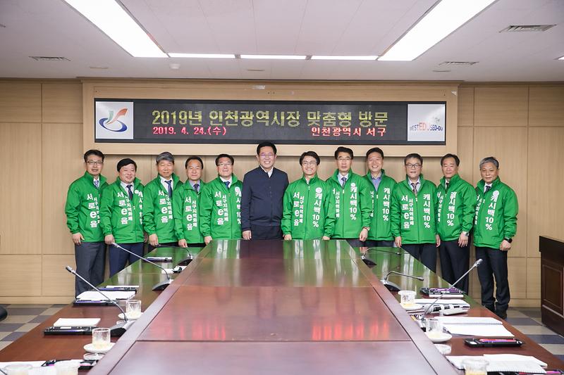 Young-8001.jpg 이미지