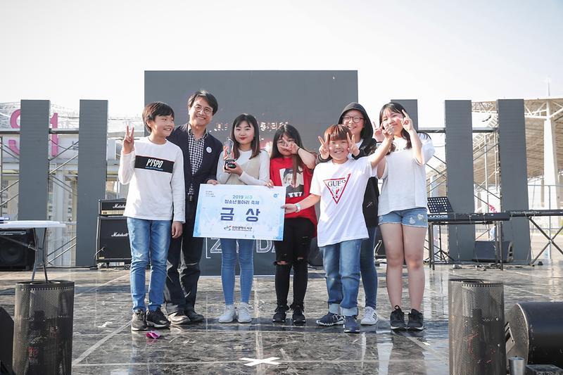 Young-8100.jpg 이미지