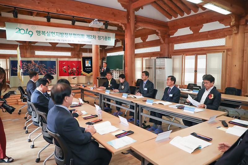 Young-8116.jpg 이미지