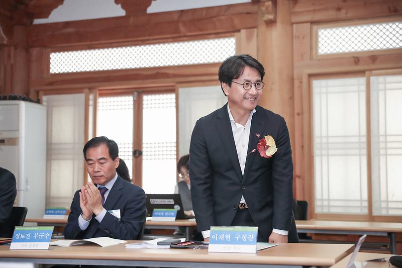 Young-8142.jpg 이미지