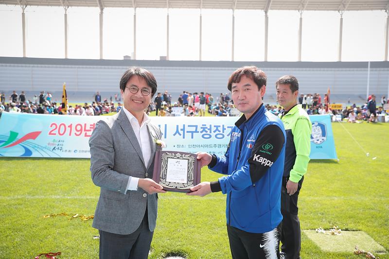 Young-8190.jpg 이미지