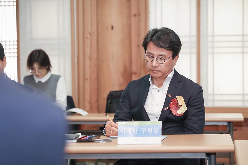 Young-8194.jpg 이미지