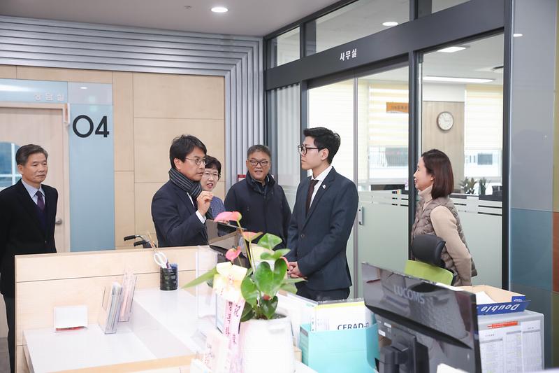 Young-8208.jpg 이미지