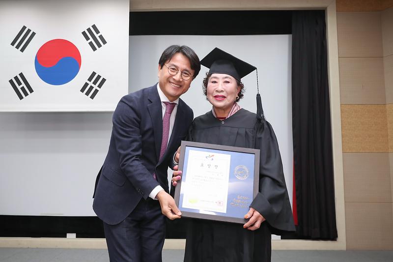 Young-8232.jpg 이미지