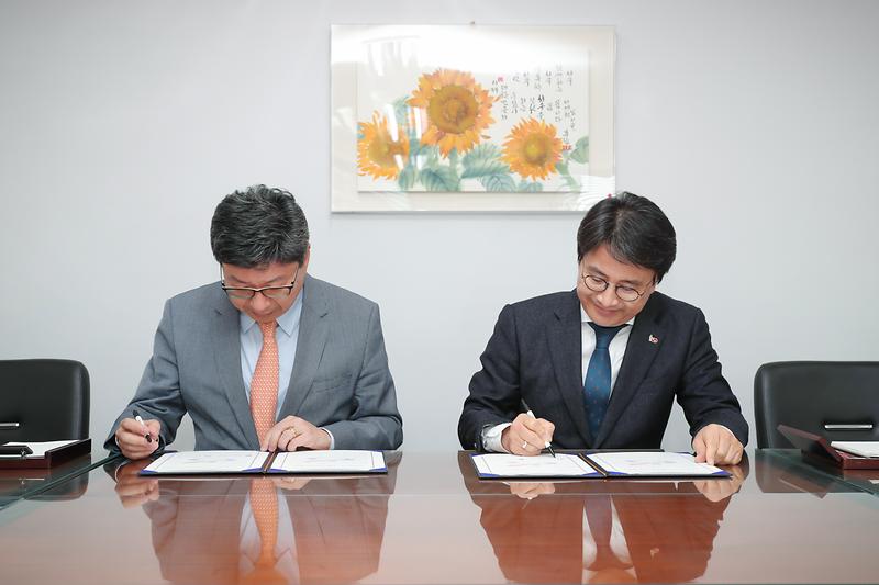 Young-8258.jpg 이미지