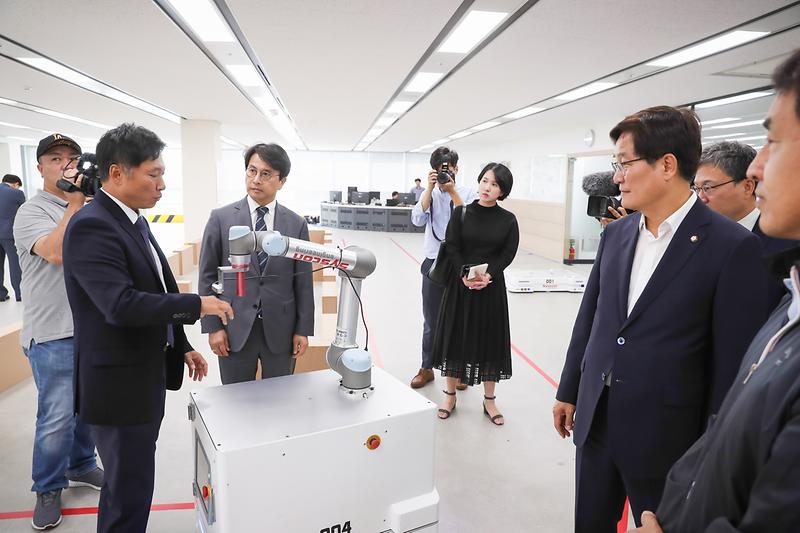 Young-8299.jpg 이미지