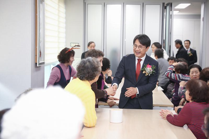 Young-8302.jpg 이미지