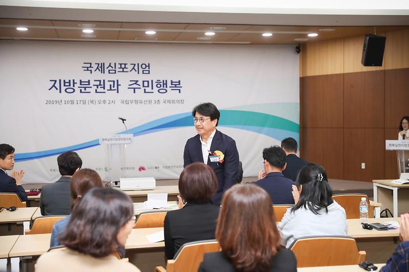 Young-8331.jpg 이미지