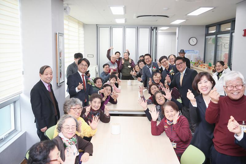 Young-8411.jpg 이미지