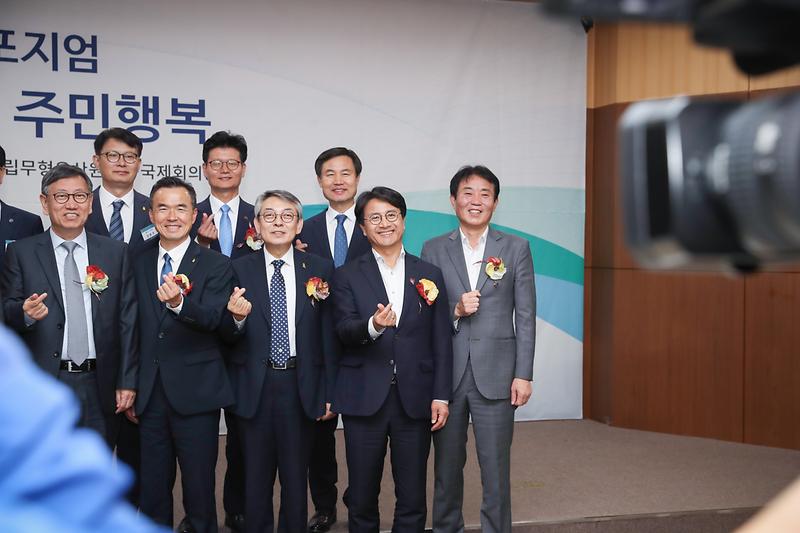 Young-8422.jpg 이미지