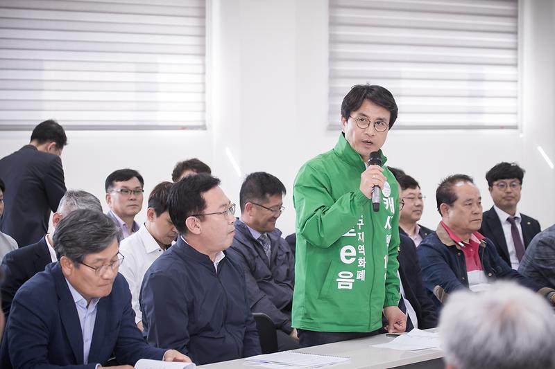 Young-8431.jpg 이미지