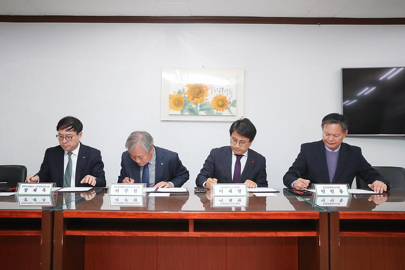 Young-8454.jpg 이미지