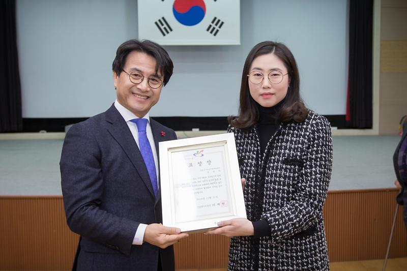 Young-8535.jpg 이미지