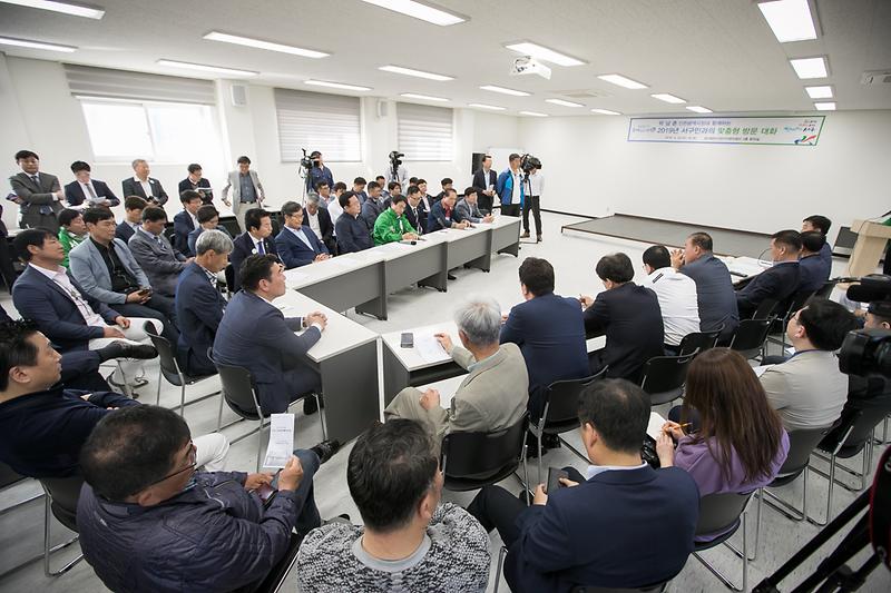 Young-8614.jpg 이미지