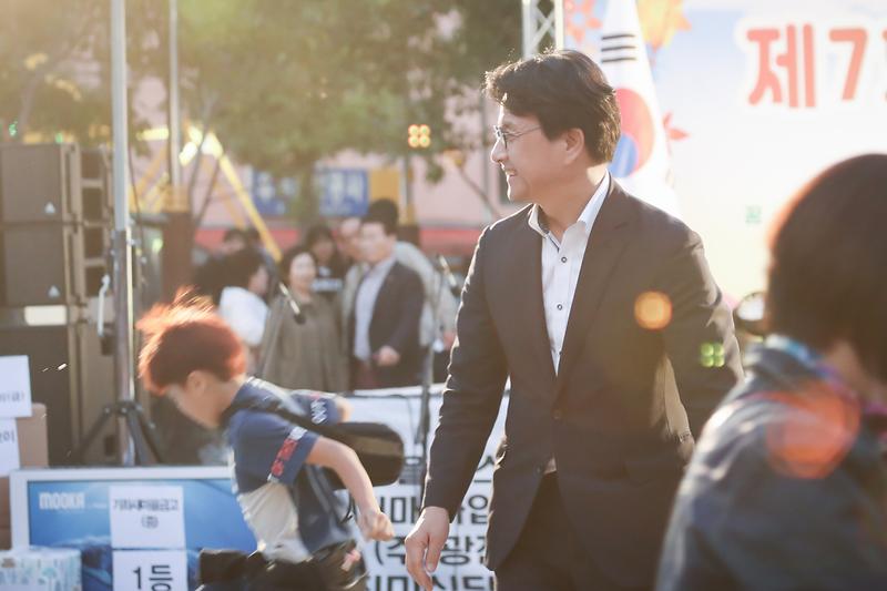 Young-8661.jpg 이미지