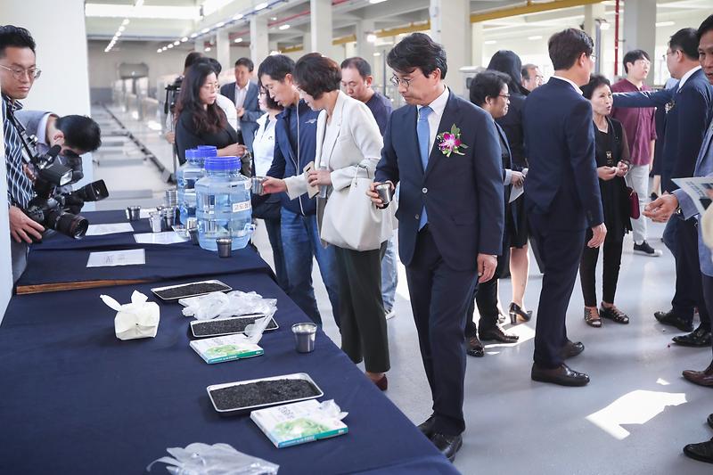 Young-8701-2.jpg 이미지