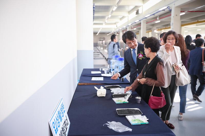 Young-8732-2.jpg 이미지