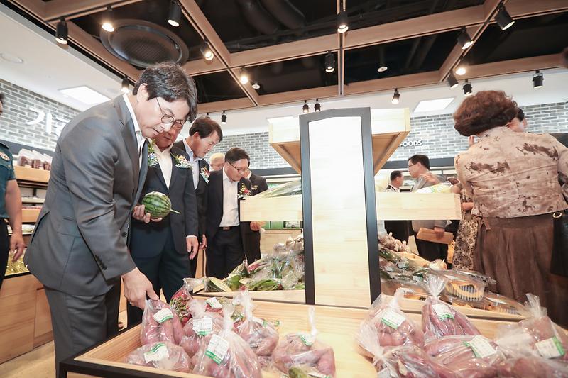 Young-8738.jpg 이미지