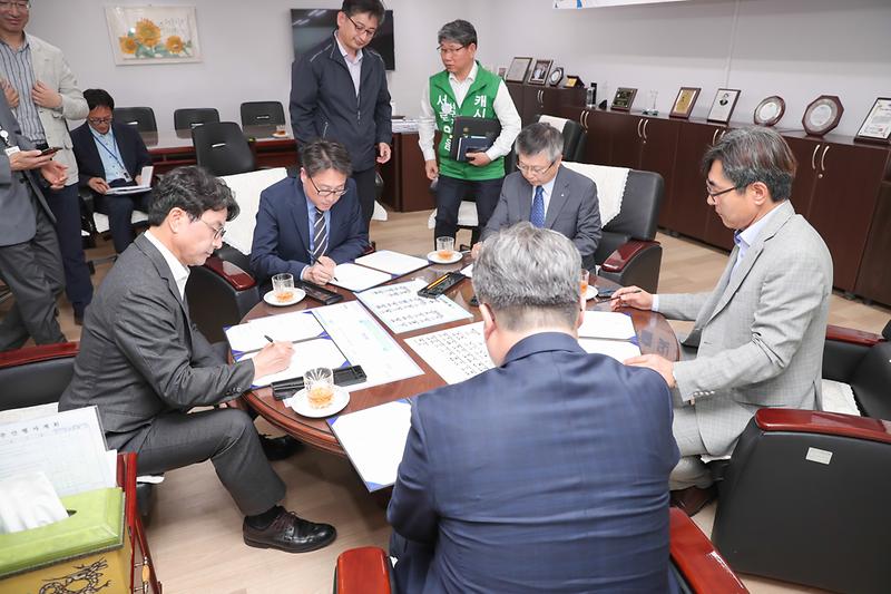 Young-8774.jpg 이미지