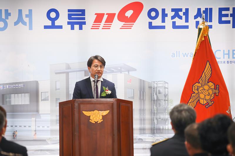 Young-8826-2.jpg 이미지