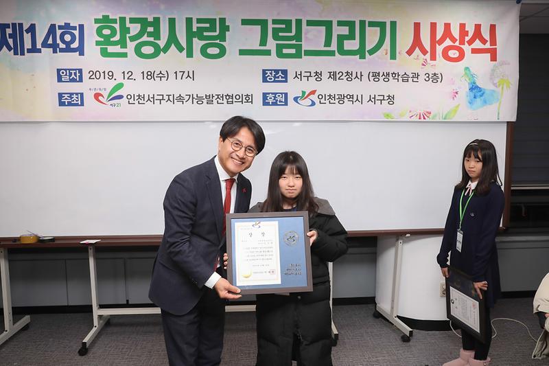 Young-8852.jpg 이미지