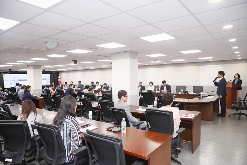 Young-8886-2.jpg 이미지